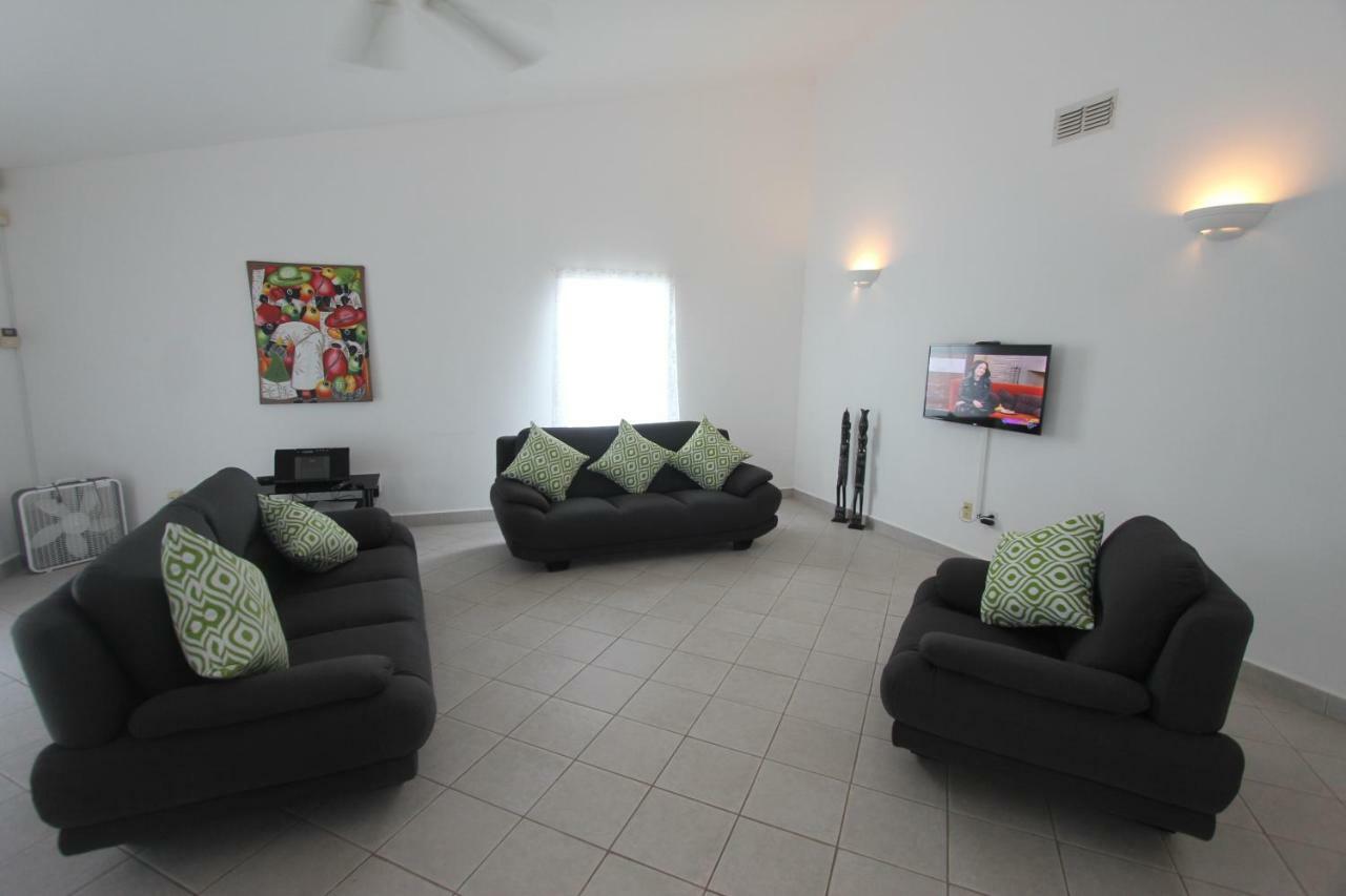 The White House Villa Jolly Harbour Luaran gambar