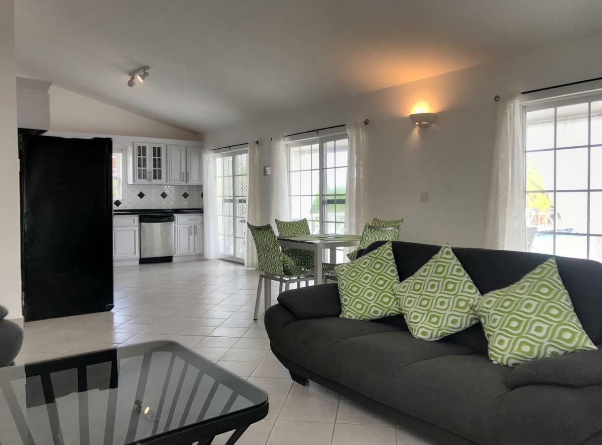 The White House Villa Jolly Harbour Luaran gambar